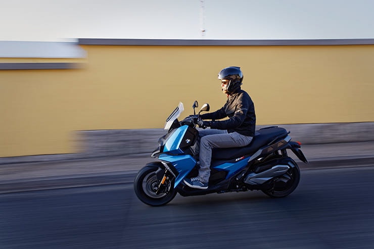 2018 BMW C400X