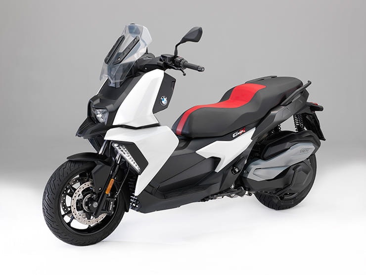 2018 BMW C400X