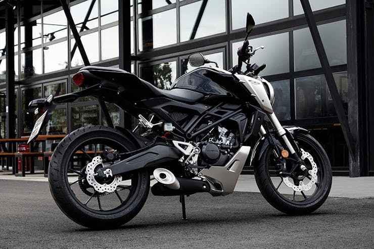 バイク Honda CB125R ホンダ「CB125R」は新エンジン搭載、ZX-25Rより太い「SFF-BP」倒立