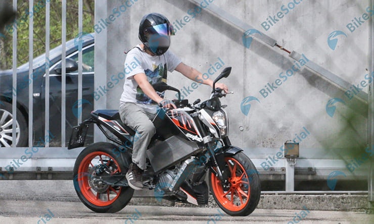 Spotted: KTM's electric Duke
