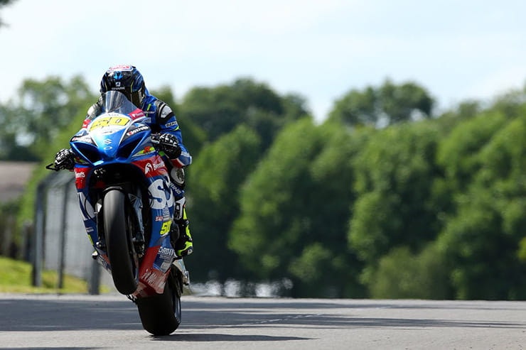Sylvain Guintoli on the Bennetts Suzuki at Brands Hatch
