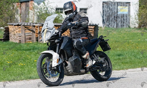2019 KTM 790 Adventure T | Spy Shot