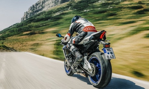 Bridgestone 2019: Adventurecross, Battlecross, Hypersports | Intermot show