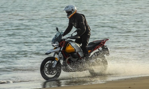 Moto Guzzi 2019: V85 TT | EICMA show
