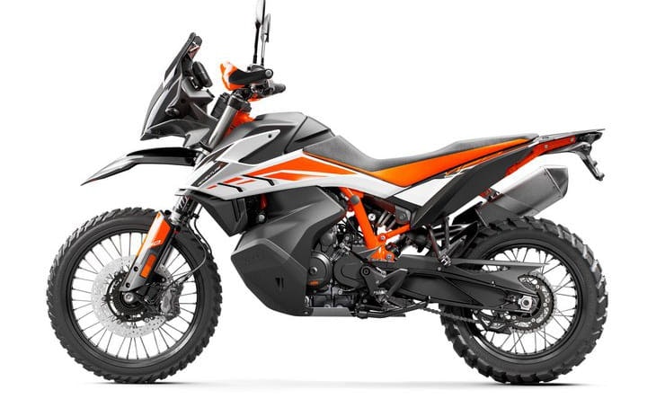 KTM 2019: 790 Adventure, 690 SMC R, 690 Enduro R | EICMA show