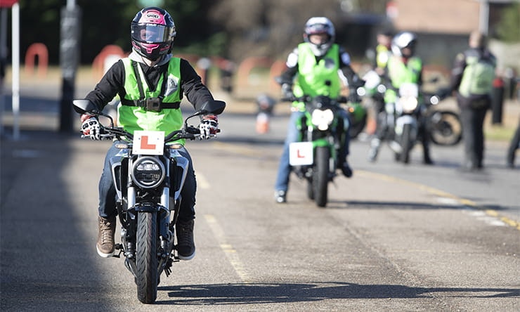 How much does it cost to learn to ride a motorcycle? | Full prices