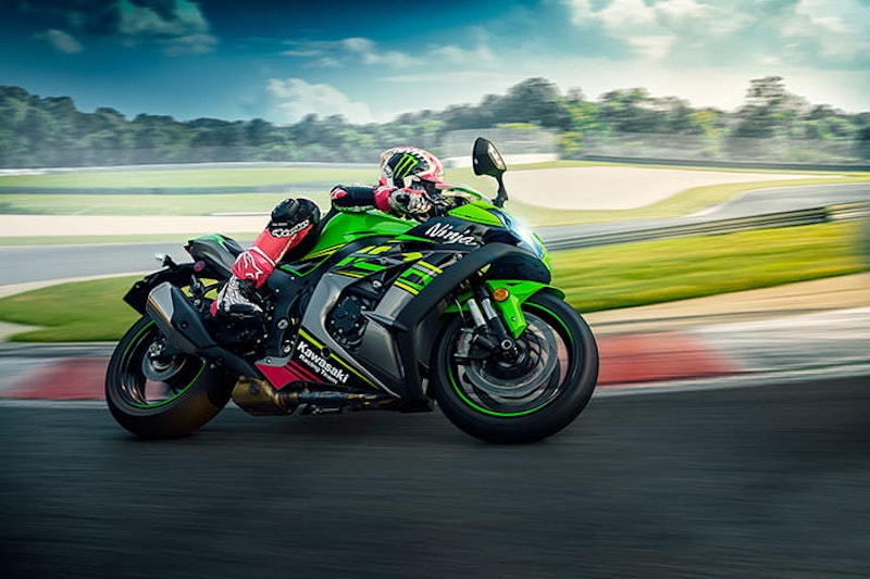 2019 Kawasaki ZX-10R on track