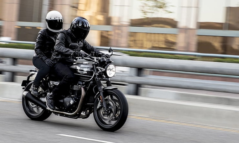 2019 Triumph SPEED TWIN pillion