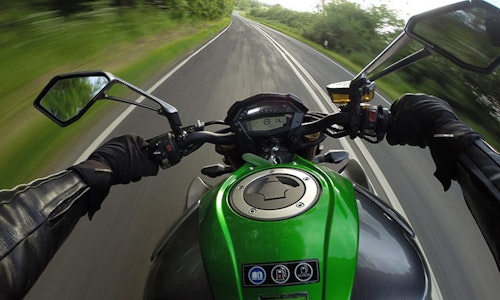 How to steer a motorcycle for beginners | Improve your steering