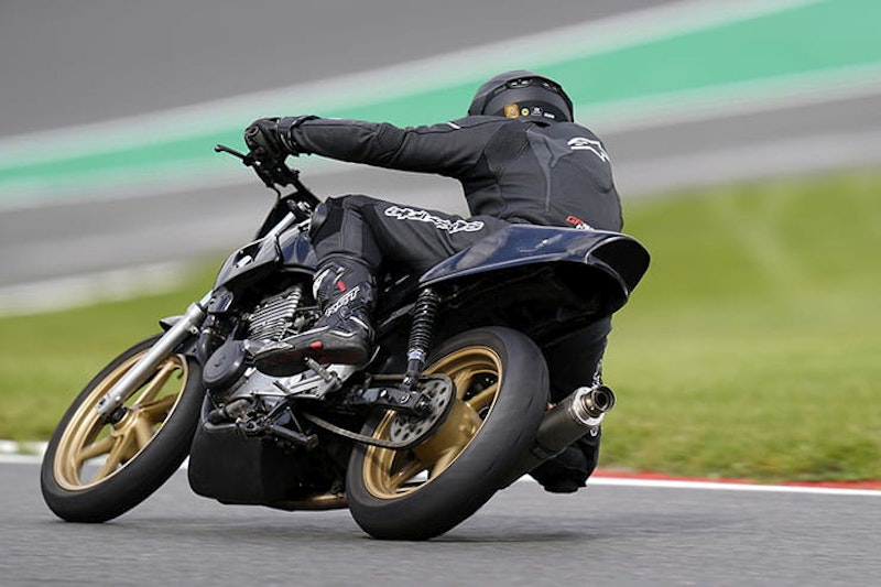 Motorcycle track days on a budget low cost_10