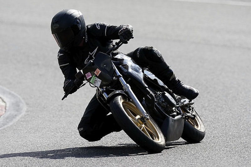 Motorcycle track days on a budget low cost_15