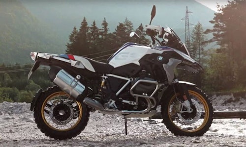 BMW reveals ‘Shift Cam’ boxer engine and 2019 R1250GS