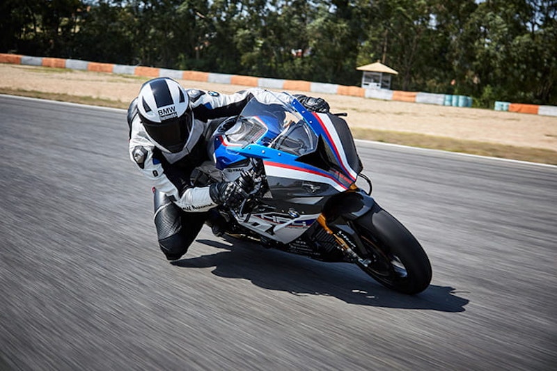 Riding skills: how the right riding position helps you go faster, safer