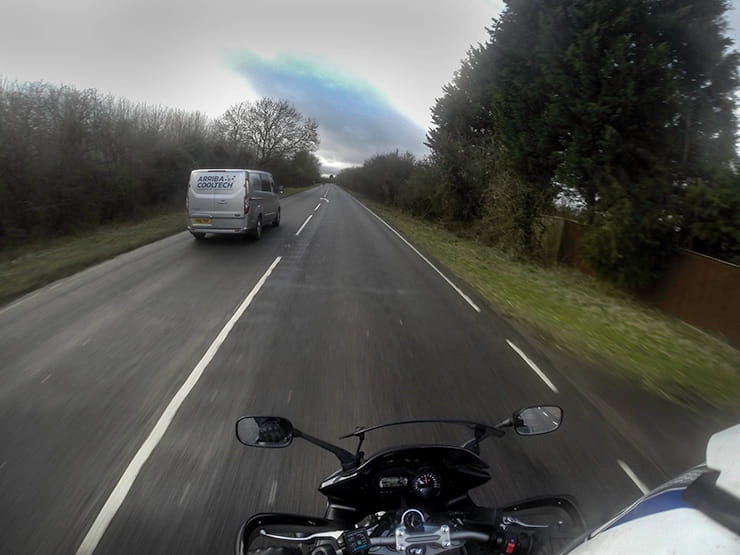 Riding skills: overhaul your overtakes