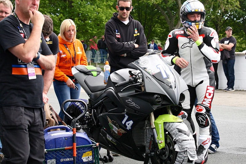 All you need to know about Tyre Warmers_037