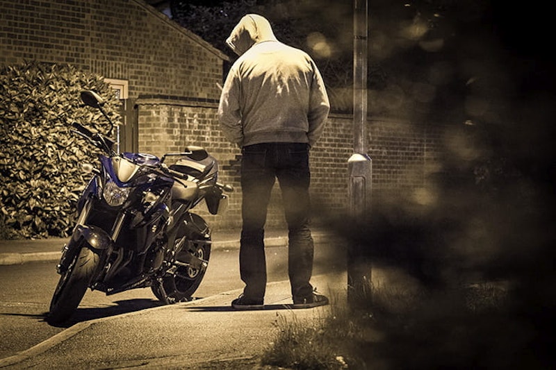 How police investigate motorcycle theft_03