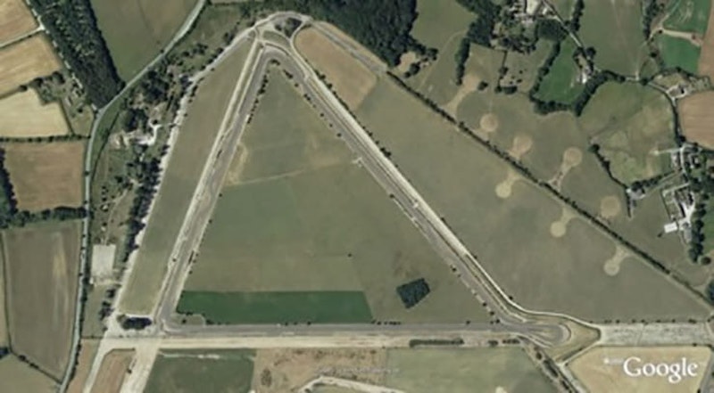 A Comprehensive Guide to which circuits offer Motorbike Track Days in the UK