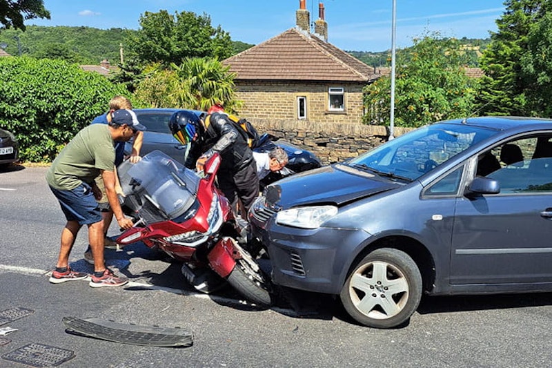 Crash accident dropped binned motorcycle what next_02