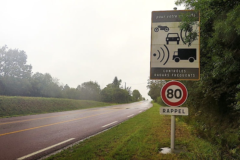 France speed camera sign