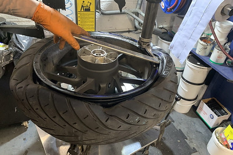 motorcycle tyre guide