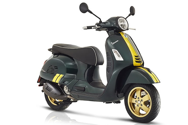 New 40mph Vespa Elletrica and Sean Wotherspoon model