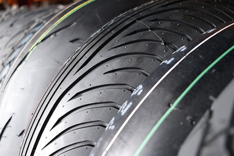 What’s the best tyre for my sports-bike? How to choose motorcycle rubber…