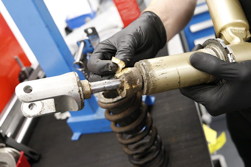 Can you repair the shock absorber on your motorcycle? Bike suspension can often be rebuilt for as-new performance; full review of K-Tech suspension service