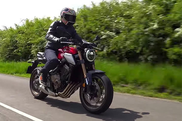 What should you look for when taking a bike or a scooter for a test ride? This guide will help make the most out of it.