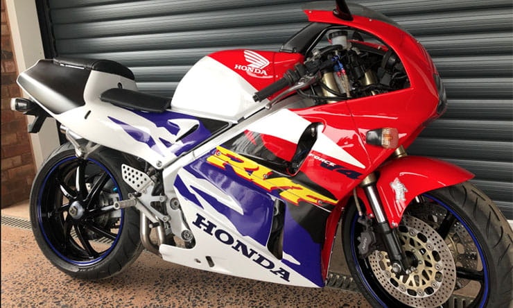 honda_rvf400