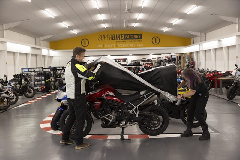 What Bike Next - Episode 6 Triumph Tiger BMW R1250R Suzuki VStrom_09
