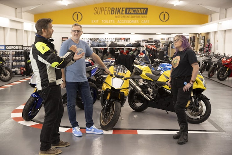 What Bike Next - Episode 6 Triumph Tiger BMW R1250R Suzuki VStrom_06