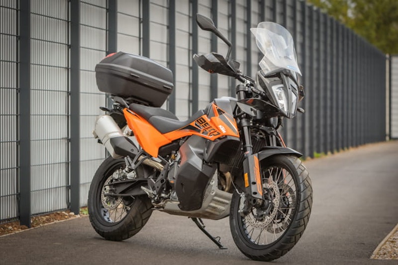 What Bike Next - Episode 2 Bob Allen Yamaha BMW KTM_19