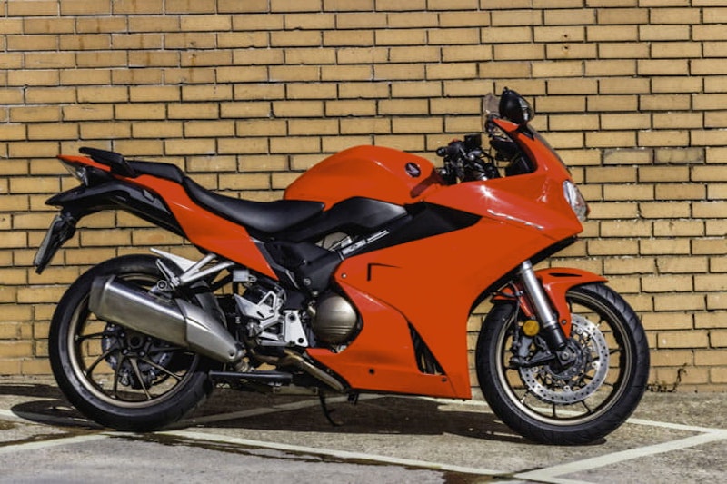 What Bike Next 8 KTM 1050 Honda VFR Yamaha Tracer_13