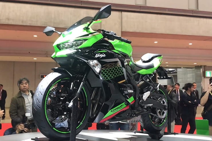 Kawasaki shows four-cylinder 250cc ZX-25R in Japan