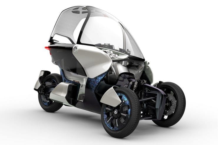 Yamaha unveils Tricity 300 and MW-VISION in Tokyo