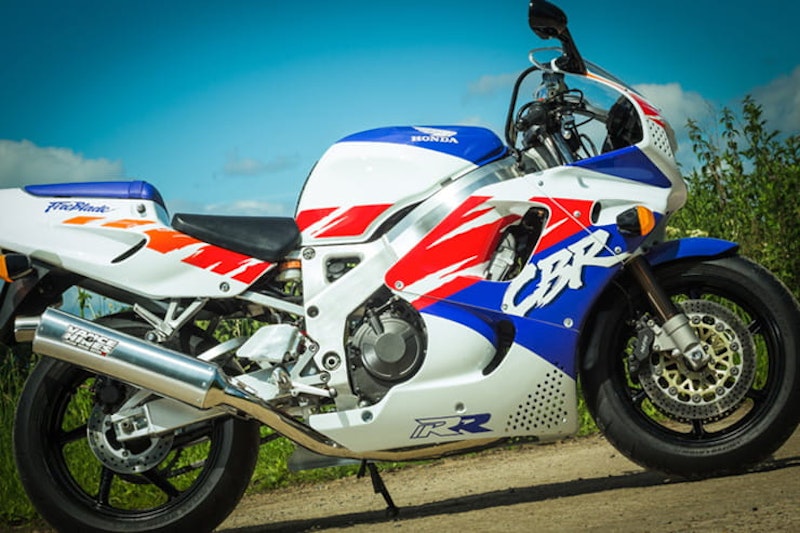 What 90s sportsbike for 5000 pounds_04
