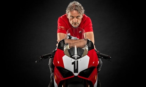 Ducati Panigale V4 25° Anniversario 916 announced