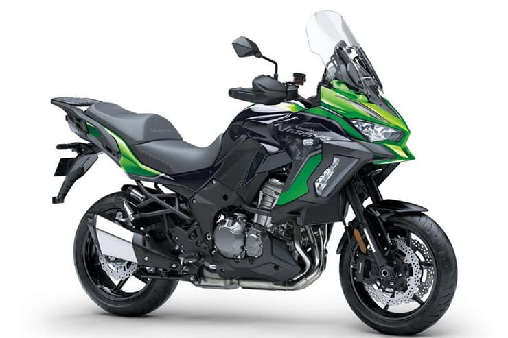 Mid-line Versys 1000 S announced, to sit between the base model and the high-end Versys 1000 SE, giving all the touring potential with manual suspension.