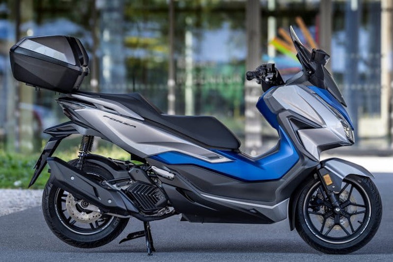 The Forza 750 might be the biggest thing for 2021 in Honda’s scooter range but it’s not the only update. There’s also a new Forza 350 to replace the old Forza 300 model and a tweaked 125 for 2021