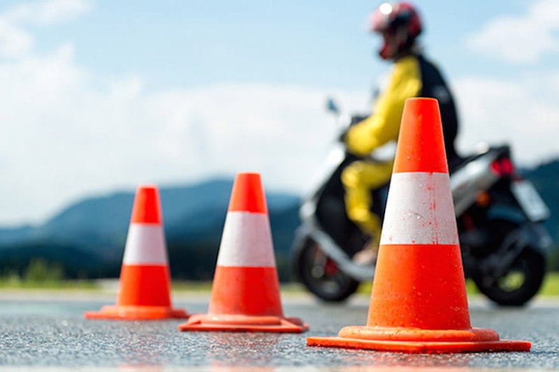 IAM RoadSmart has kicked off its advanced rider training, but there’s still no action on L-plate instruction and tests