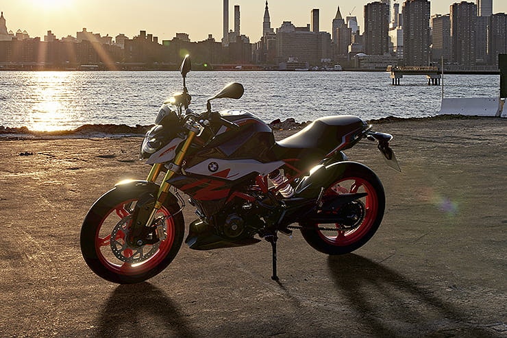 BMW G310R 2021 Details Price Spec (1)