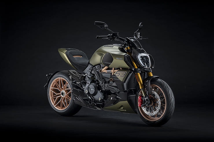DUCATI_DIAVEL_1260_LAMBORGHINI_04_UC213097_High