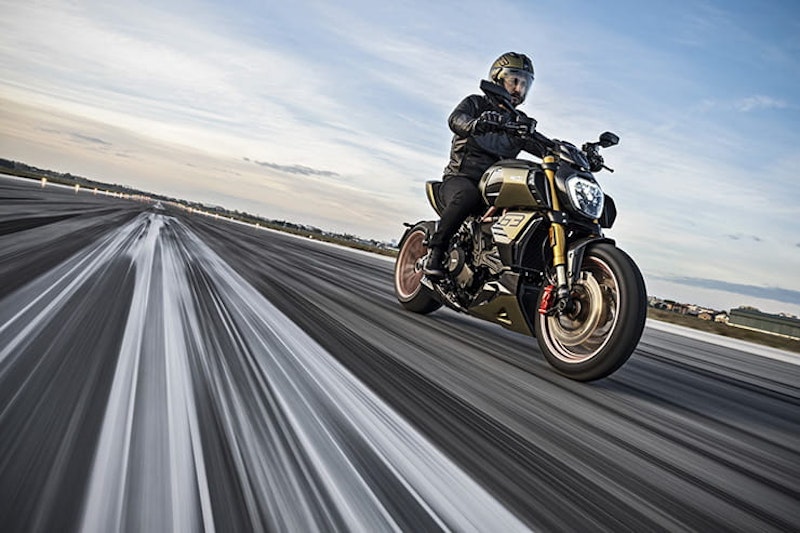 DUCATI_DIAVEL_1260_LAMBORGHINI_AMBIENCE_26_UC213121_High