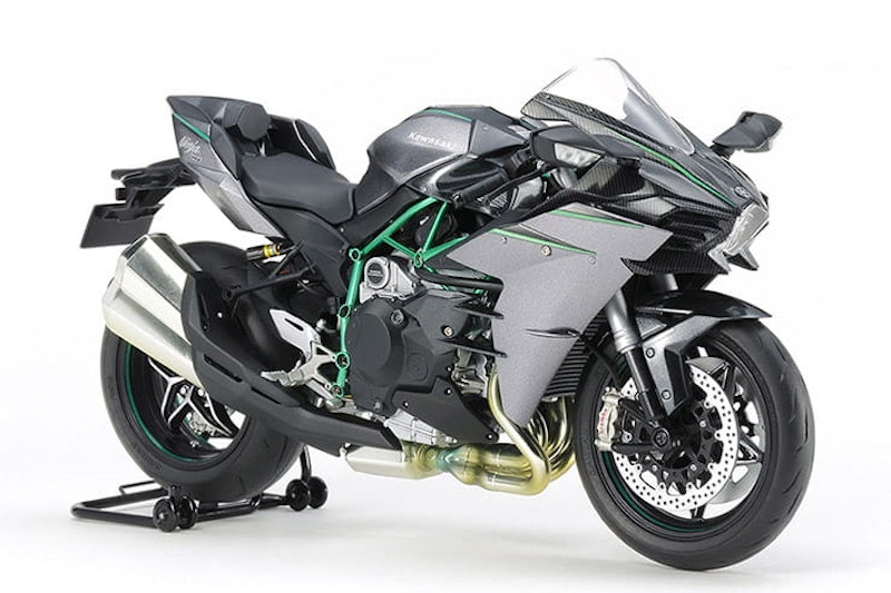 If you’re holed up at home wishing you could ride or wondering when the racing will be on, read our guide to scratching your motorcycling itch.