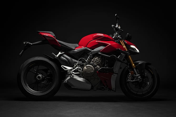 Ducati Designer Jeremy Faraud will guide the viewers through the style concepts that gave life to the Ducati Streetfighter V4