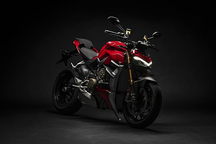 Ducati Designer Jeremy Faraud will guide the viewers through the style concepts that gave life to the Ducati Streetfighter V4