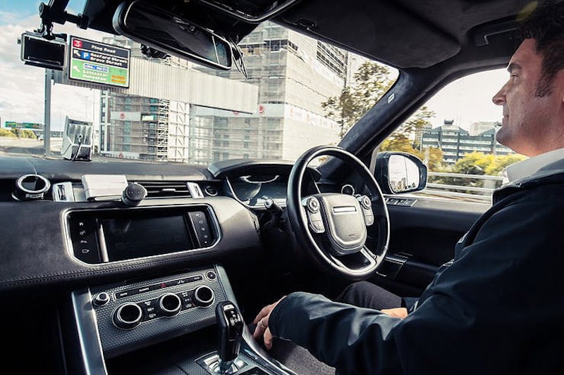 Rule changes could allow drivers to go hands-free at motorway speeds