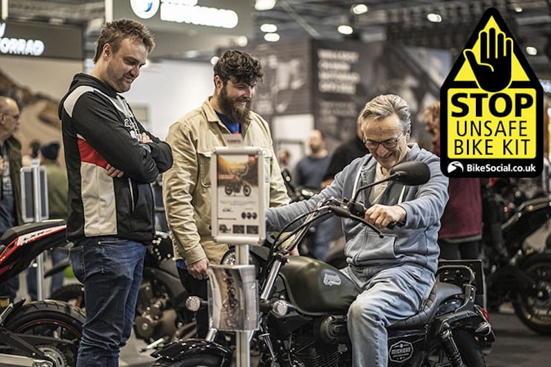 dangerous motorcycle clothing show_05b