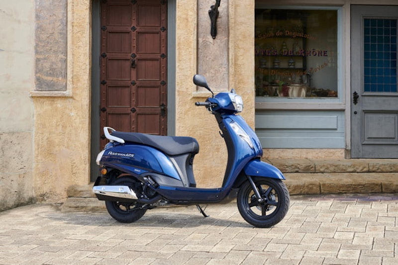 Suzuki launch Avenis Address Burgman 125 scooters_02
