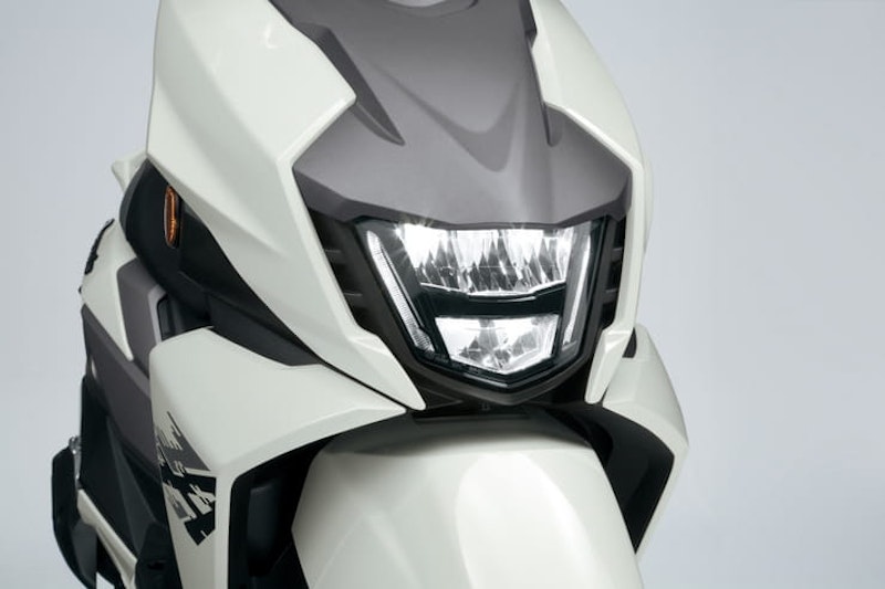 Suzuki launch Avenis Address Burgman 125 scooters_03